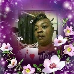 Meet your Posher, Norma